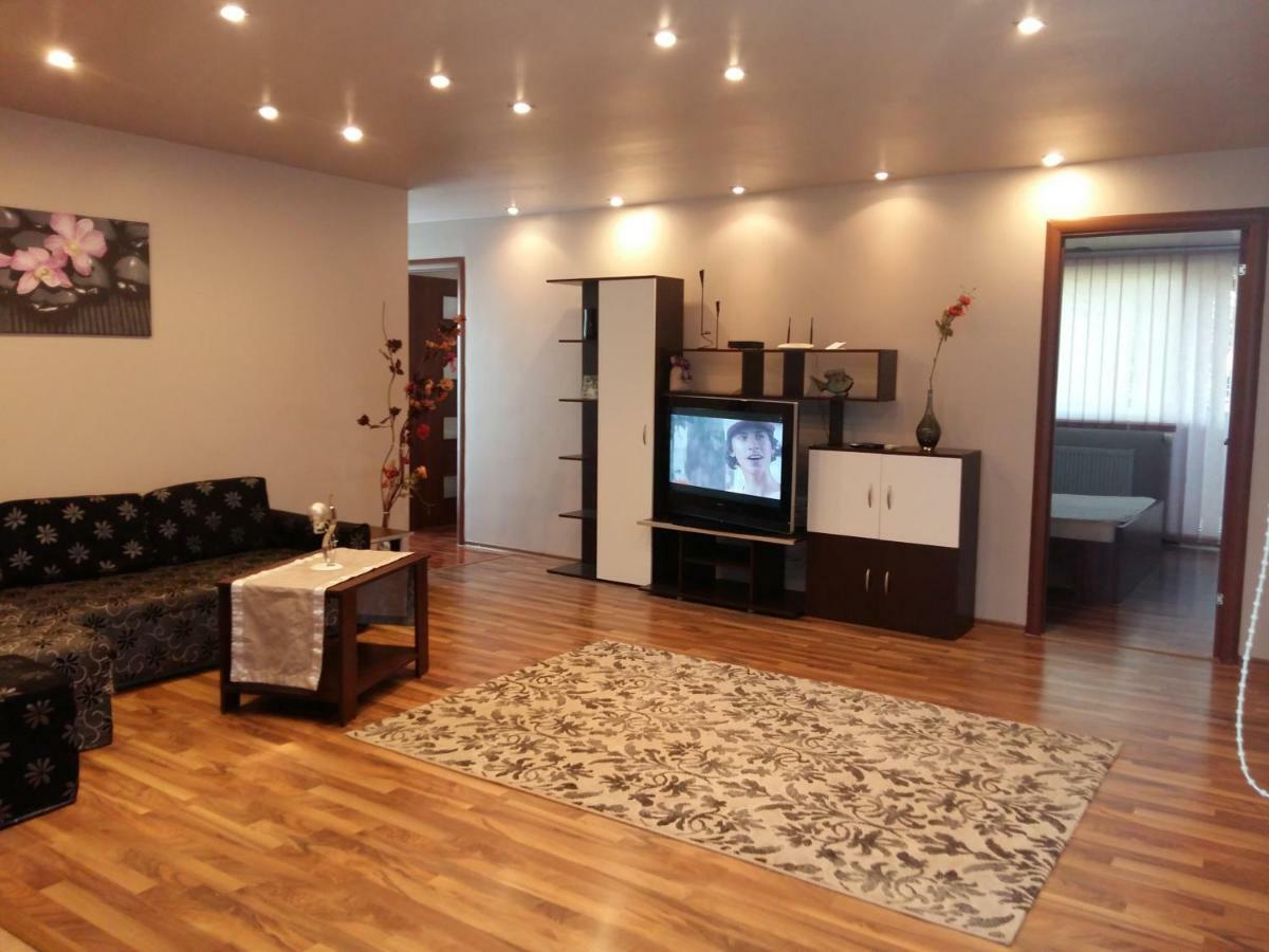 Apartament Laurentiu - Etaj.1 布加勒斯特 外观 照片